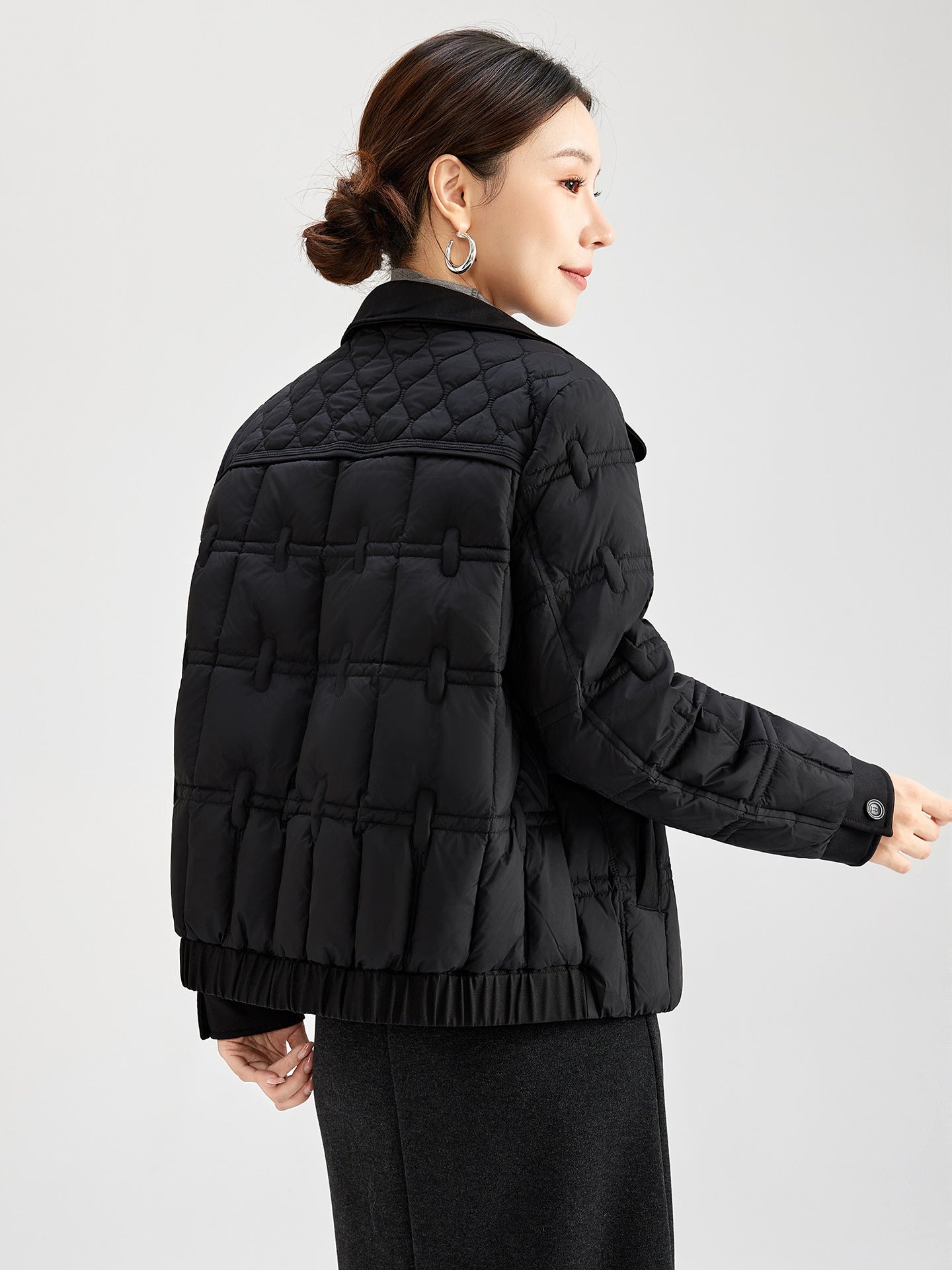 Lightweight Short White Duck down Jacket for Women Fashionable Autumn Winter Coat Stand Collar Warm Small Size Outerwear
