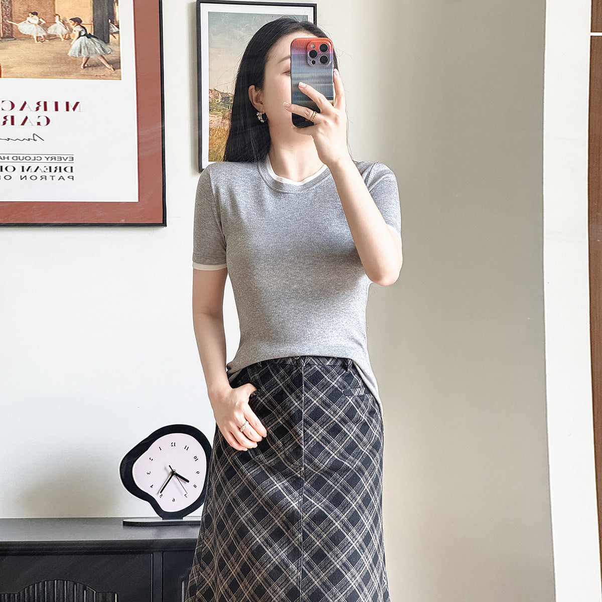 New Sle Women's Slim Fit Ort Sve T-irt Square Collar Tead Design Faionable Spring Summer Top Casual Wear