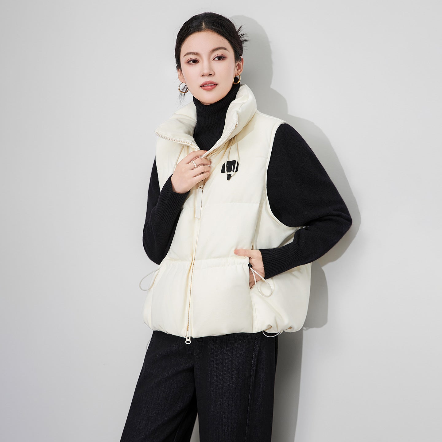 Women Down Cotton Vest Coat 2024 New Autumn/Winter Stand Collar Padded Parka Female Fashion Loose Waistcoat