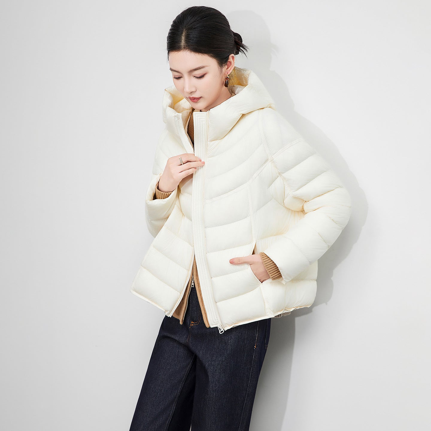 Lightweight Short Puffer Jacket for Women Stylish Versatile Multicolor Hooded Warm Outerwear