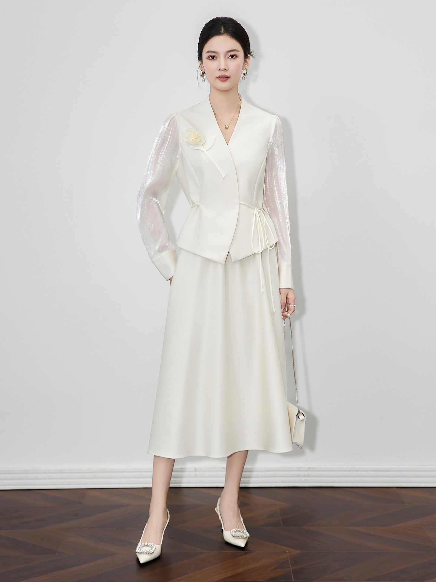 High End Spring and Autumn New Fashionable Slim and Stylish Top Casual and Elegant High End Skirt Two Piece Set
