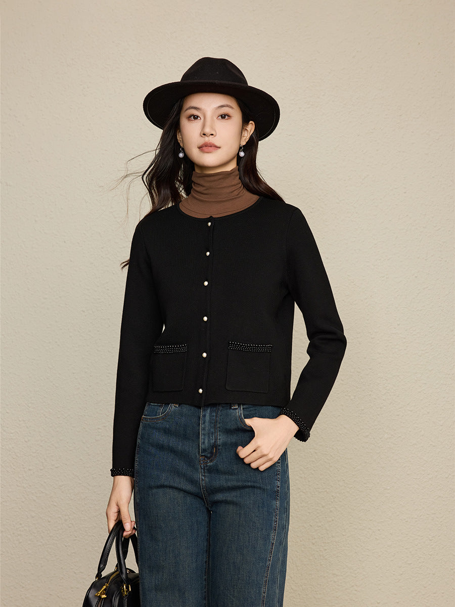 High Quality Summer and Autumn New Fashion Pearl Rivet Socialite Women's Long Sleeved Round Neck Knitted Top Cardigan Set