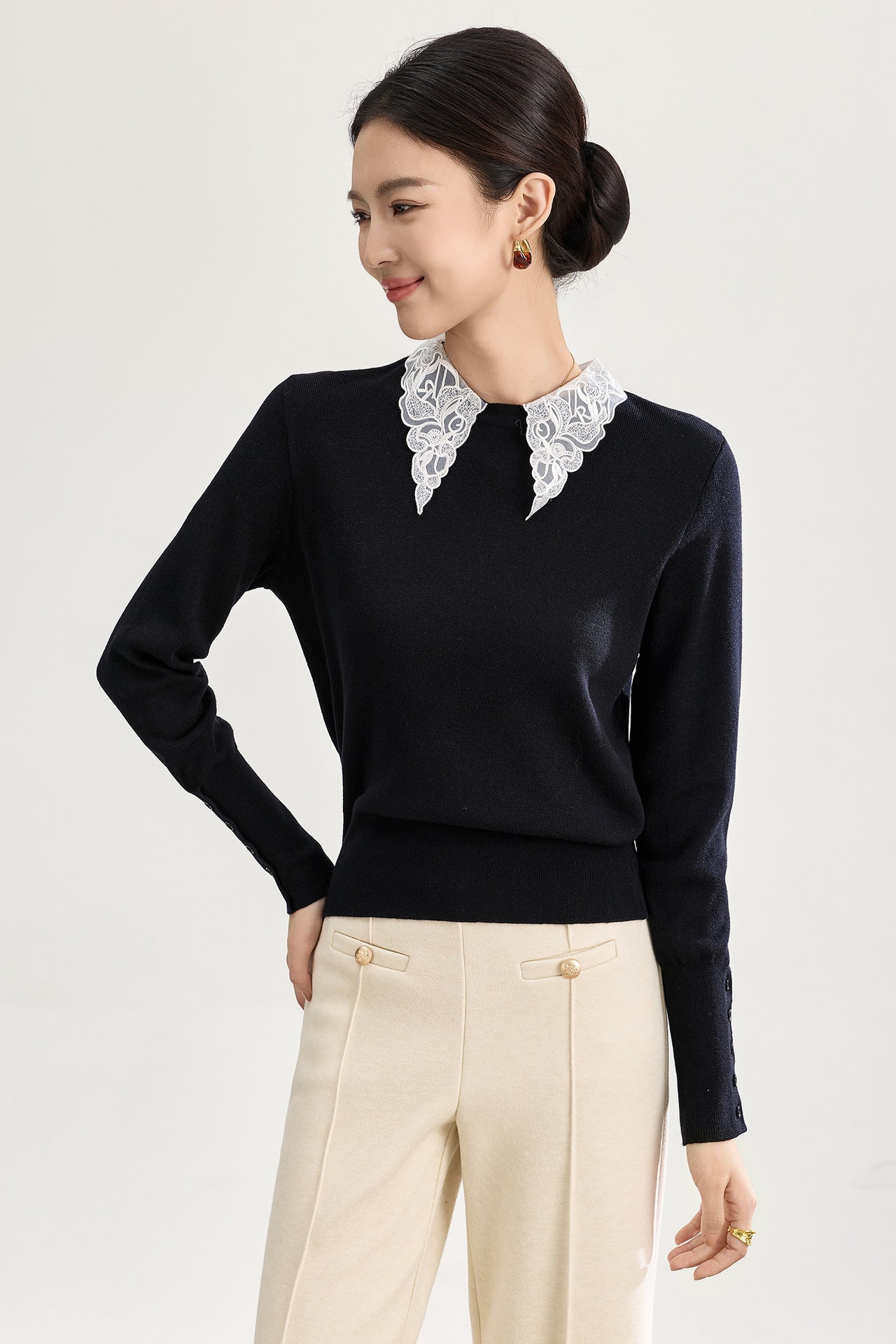 Women's White Wool Knitted Sweaters 2026 Spring Lace Collar Long Sleeve Sweater Versatile Pullover