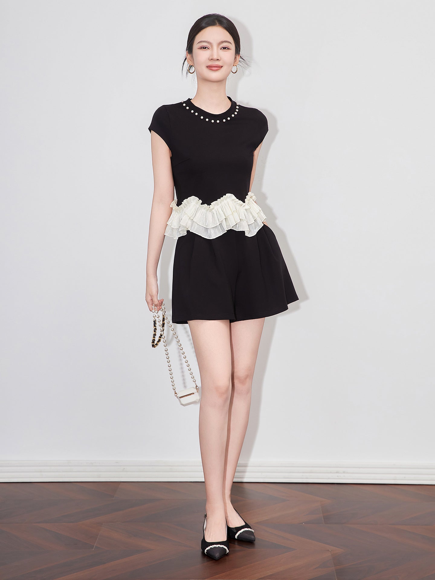 Comfortable Knitted Summer Dress for Students with Heat-Sealed Lace Short Sleeve Round Neckline Knee-Length Polyester Fiber