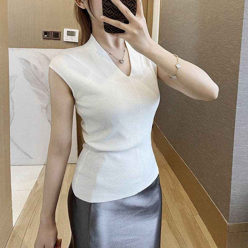 Black V-neck Short Sleeve Ice Silk Knitted T-shirt Slim Fit Summer New Style Sexy Top Shoulder Width Regular Women's Fashion