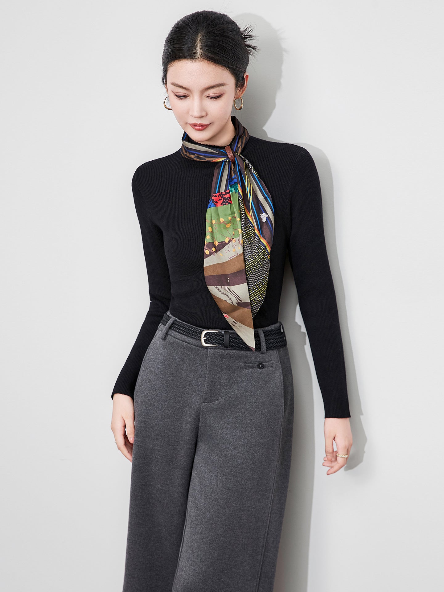 Elegant French Style Wool Knit Sweater High Collar Long Sleeve Women's Neck Hanging Design Slim Fit Base Shirt Quality Commute