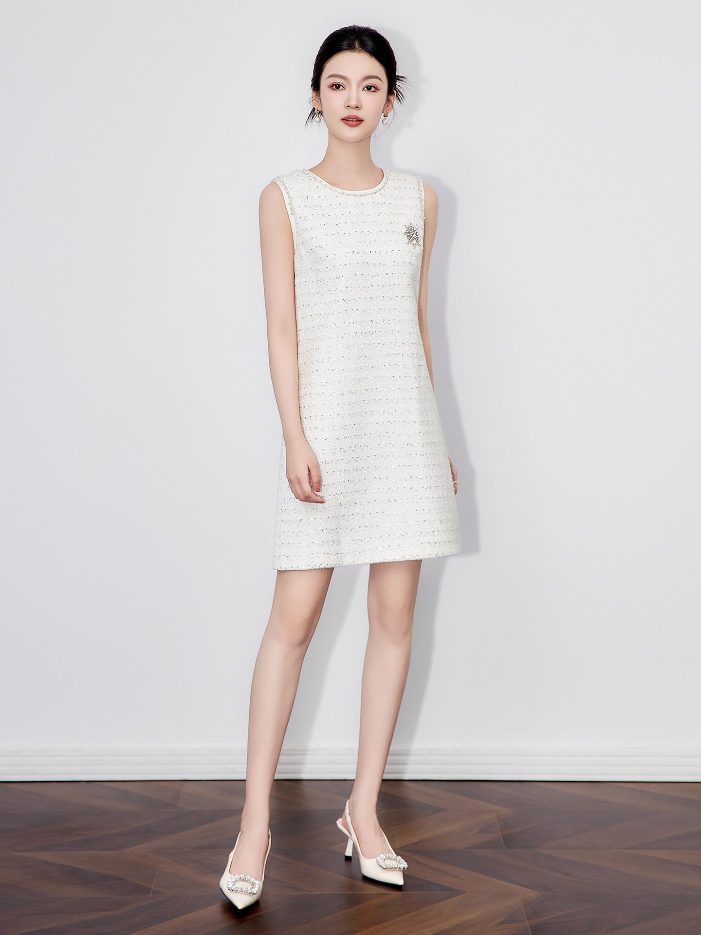 French Elegant Temperament Socialite Tweed Dresses Beaded Sequin Round Neck Sleeveless High Waist Slim A-line Short Dress Women