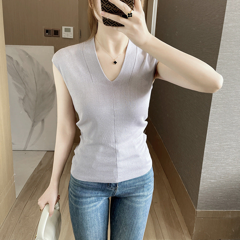 Black V-neck Short Sleeve Ice Silk Knitted T-shirt Slim Fit Summer New Style Sexy Top Shoulder Width Regular Women's Fashion