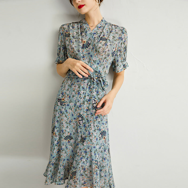 Princess Style Floral Print Dress with Bell Sleeves And Bell V-Neck Long A- Line Skirt Vintage Artistic Slimming Casual Hem