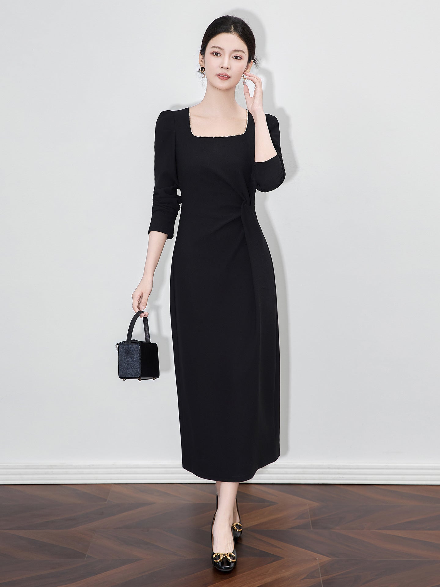 Temperament Pleated Waist Slimming Long Sleeved Side Slit Retro Slimming Mid Length Dress Niche
