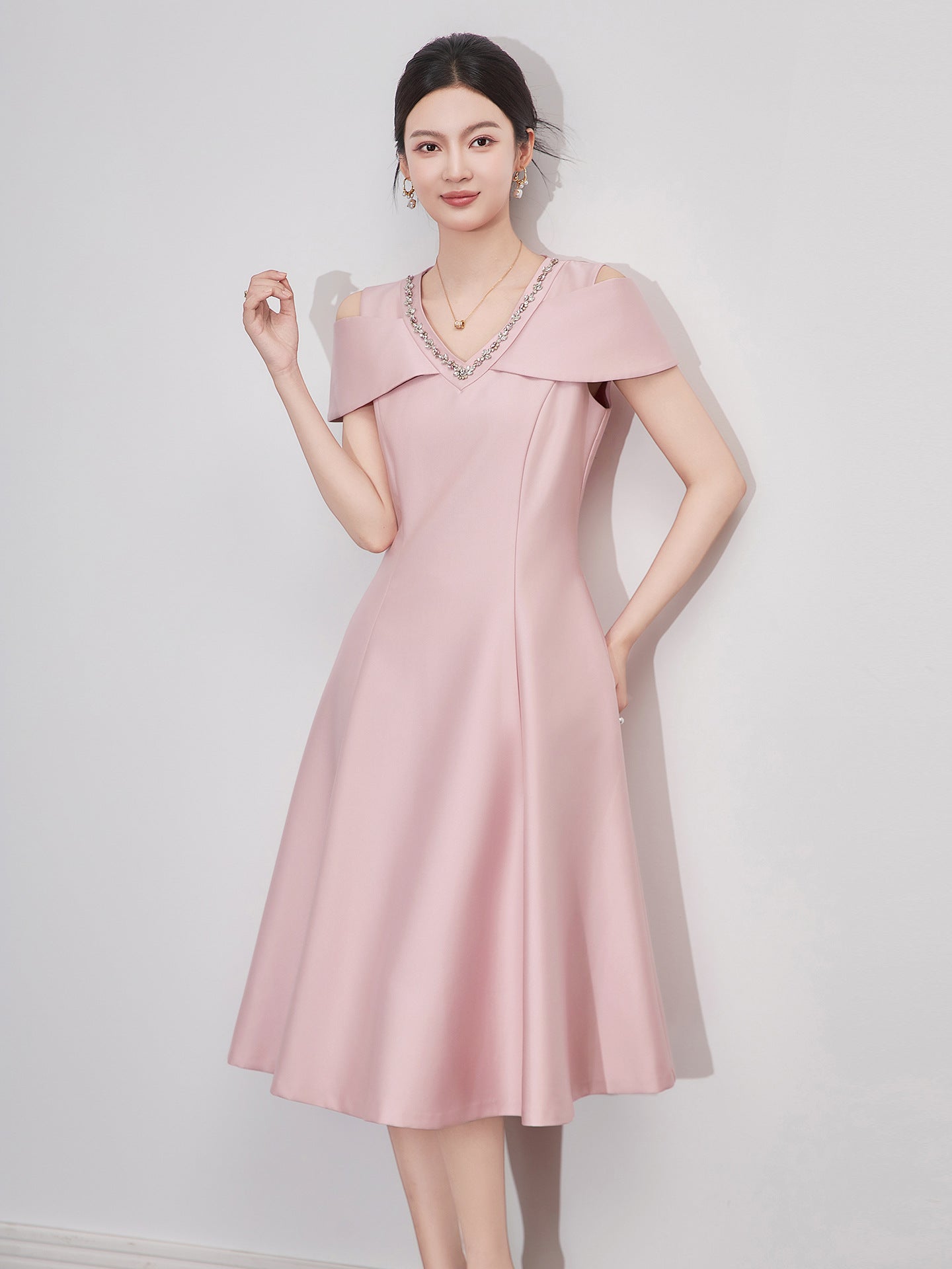French Simple Commuter Office Lady Dress Diamond V-neck Off-shoulder Short Sleeves High Waist A-line Elegant Evening Dress Women